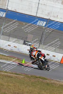 media/Nov-26-2022-Fastrack Riders (Sat) [[b001e85eef]]/Level 3/Session 3 Outside Turn 9/